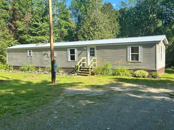 267 E Newport Road, Stetson, ME 04488
