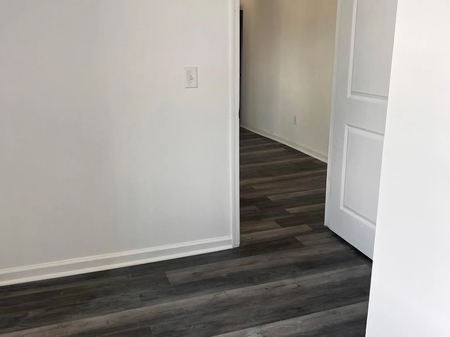 229 N Curley St — Photo 3