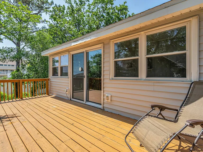 2705B Havens Dr — Photo 18
