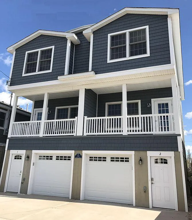 3 bed, 2.5 bath, $3,350 — Photo 1