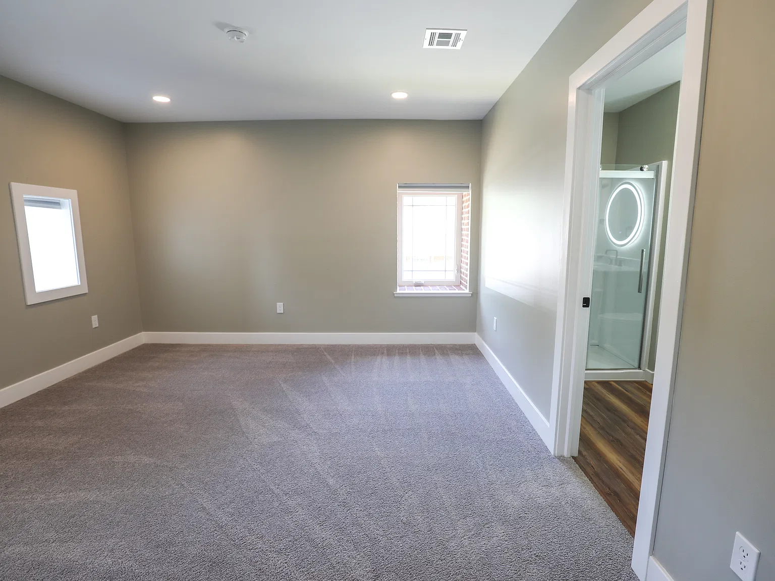 Spring Lake Apartments - 204 — Photo 4