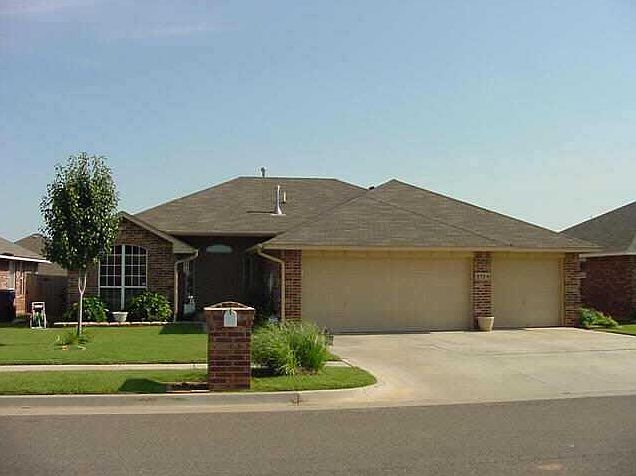 1st image of 2724 SE 96th St