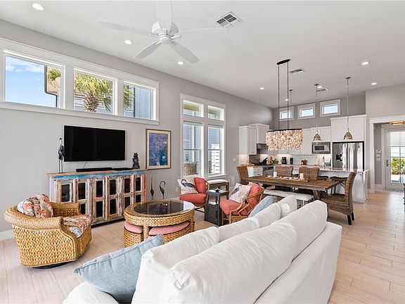 3rd image of 276 Reserve Ln