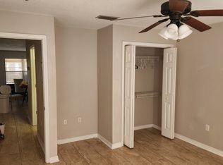 1121 E Lumsden Rd #1, Brandon, FL 33511