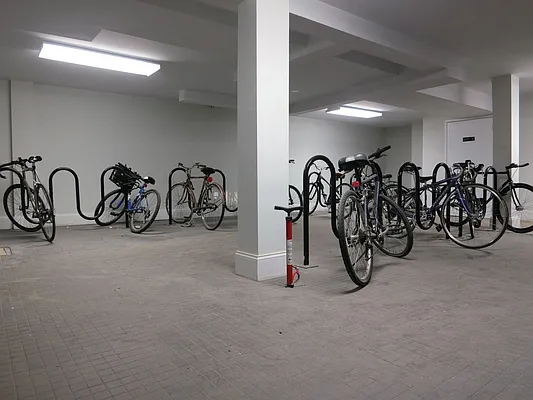 Rented by Nooklyn NYC LLC | media 123