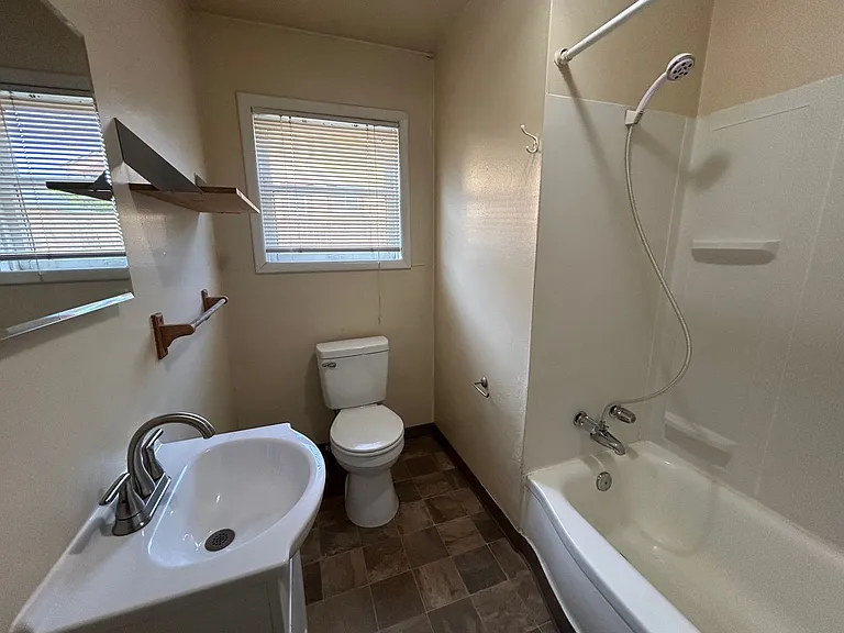 1512-1516 W North St #1512 — Photo 7