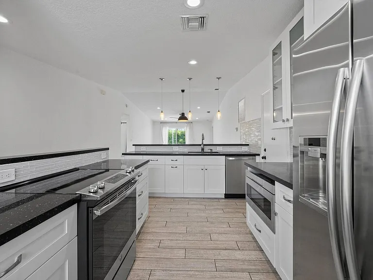 3800 Miramontes Cir — Photo 10