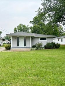 362 E 47th St, Lorain, OH, 44052