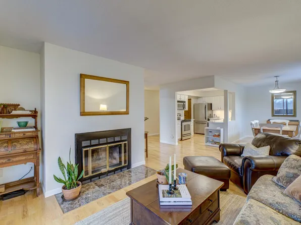 1034 Cleveland Ave S APT 307, Saint Paul, MN 55116