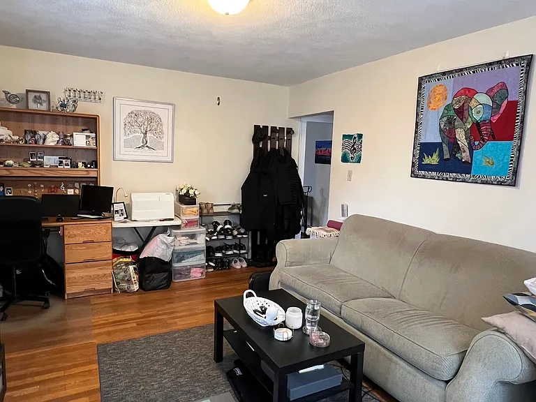 38 Day St Apartments — Photo 9