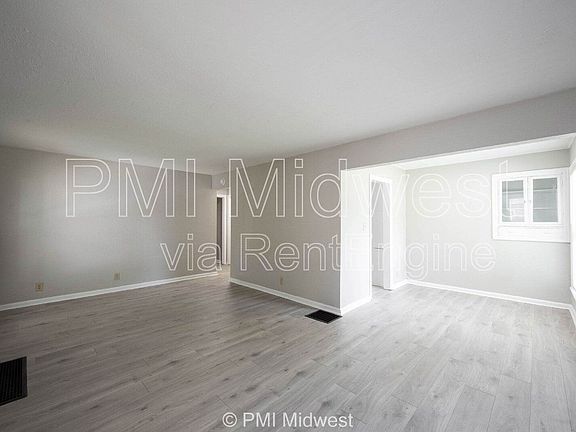 5th image of 4615 Caroline Ave