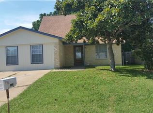 1510 Waggoner Dr, Grand Prairie, TX 75051