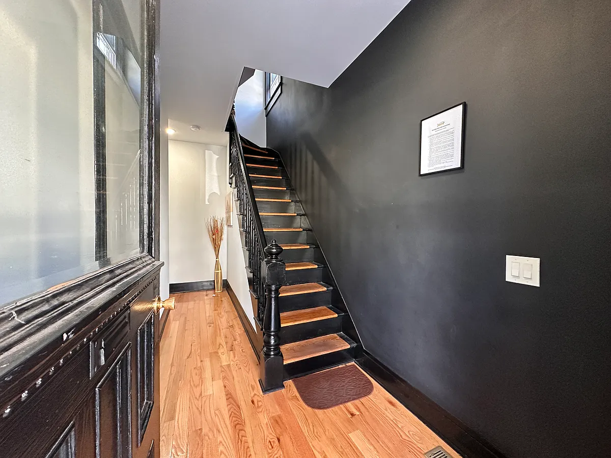 Building Photo - 90 Woodland Ave #1