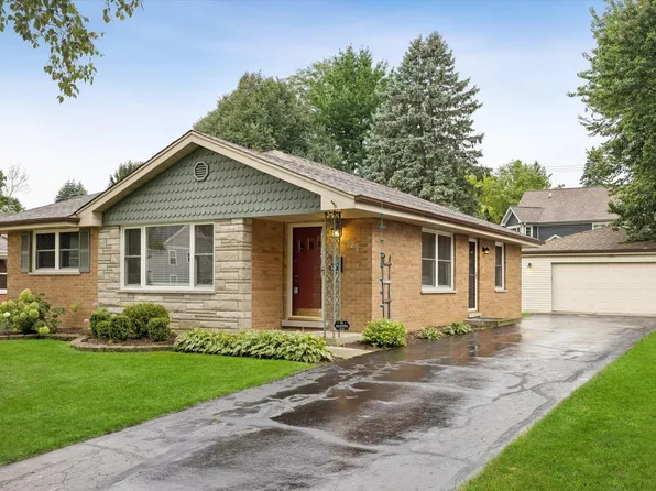628 N Hickory Ave, Arlington Heights, IL 60004