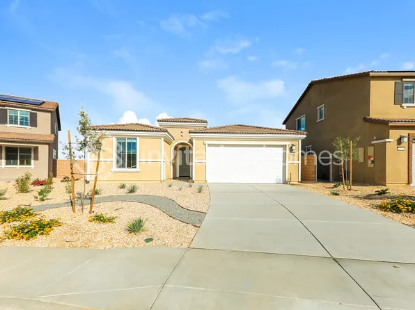 27042 Basalt Dr, Sun City, CA 92585