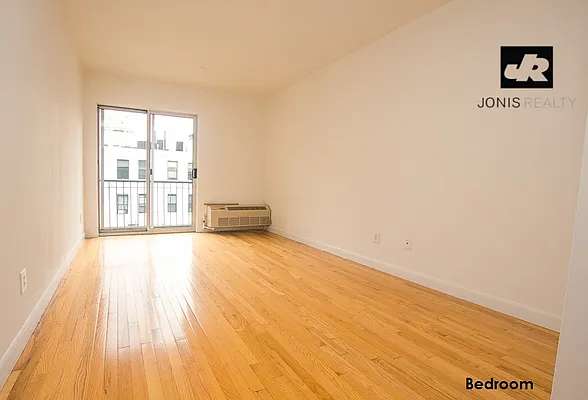 Rented by Jonis Realty | media 18