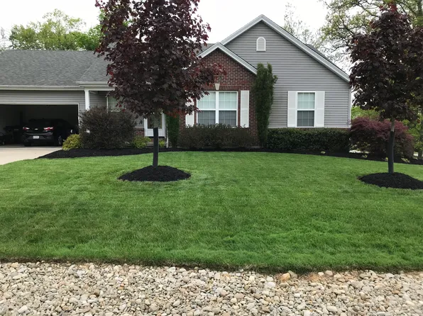 1099 Hollyhedge Ln, Lawrenceburg, IN 47025