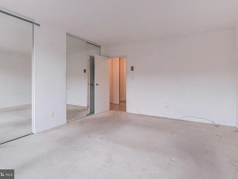 1301 S Arlington Ridge Rd #310 — Photo 28