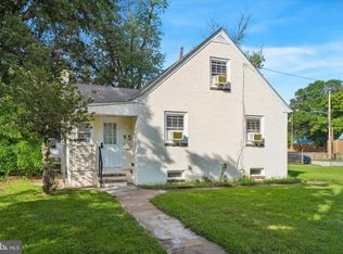 95 1st Ave, Lester, PA 19029