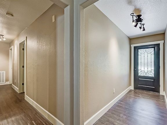 3rd image of 13360 Craig Ln