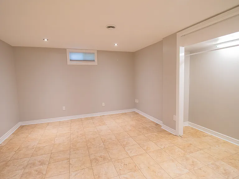15 Sheridan Dr — Photo 14