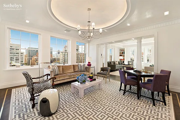 Sold by Sotheby's International Realty | media 2