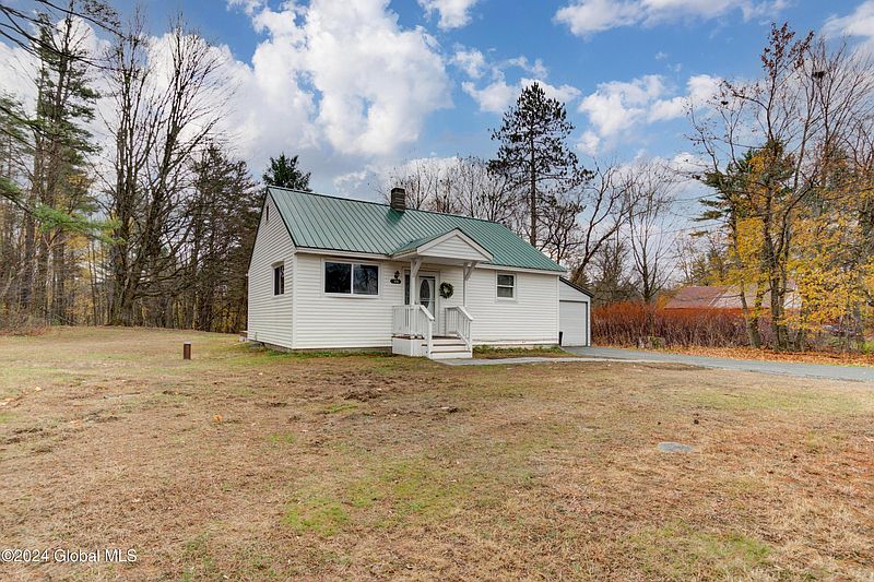 4th image of 256 Lathrop Road