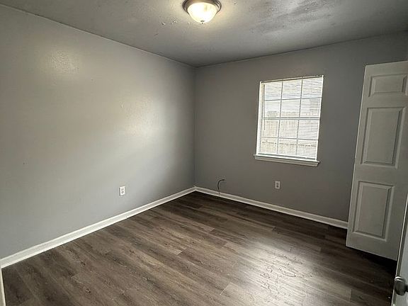4th image of 8262-64 Stern Ave