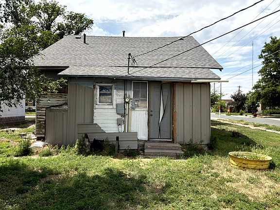 2nd image of 802 N St