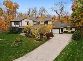 1825 Thicket Ct, Fort Wayne, IN 46814