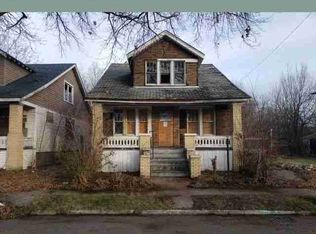 17462 Goddard Ave, Hamtramck, MI 48212