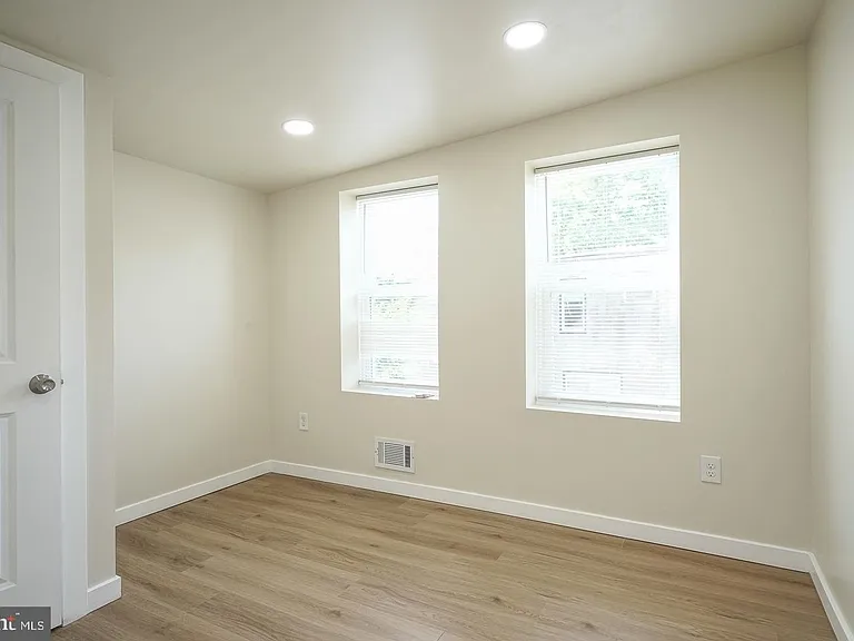 1830 Filmore St — Photo 13