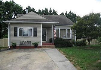 1st image of 124 Skeet Cir E