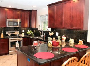 3135 W Cactus Rd, Phoenix, AZ 85029