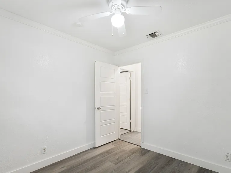 4003 Sunrise Creek Dr — Photo 13
