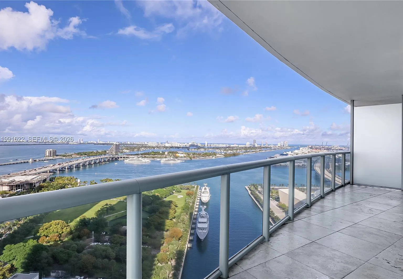 2 bed, 2.0 bath, 1316 sqft, $5,200 — Photo 1