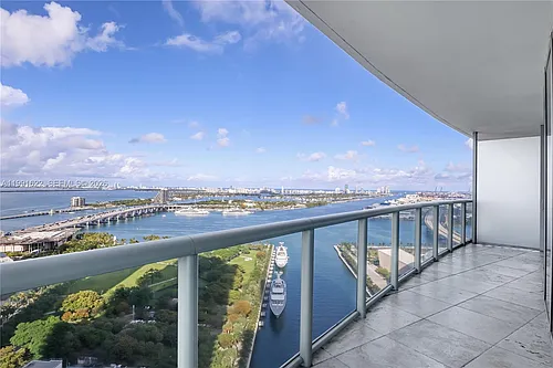 888 Biscayne Blvd #3112 Photo 1