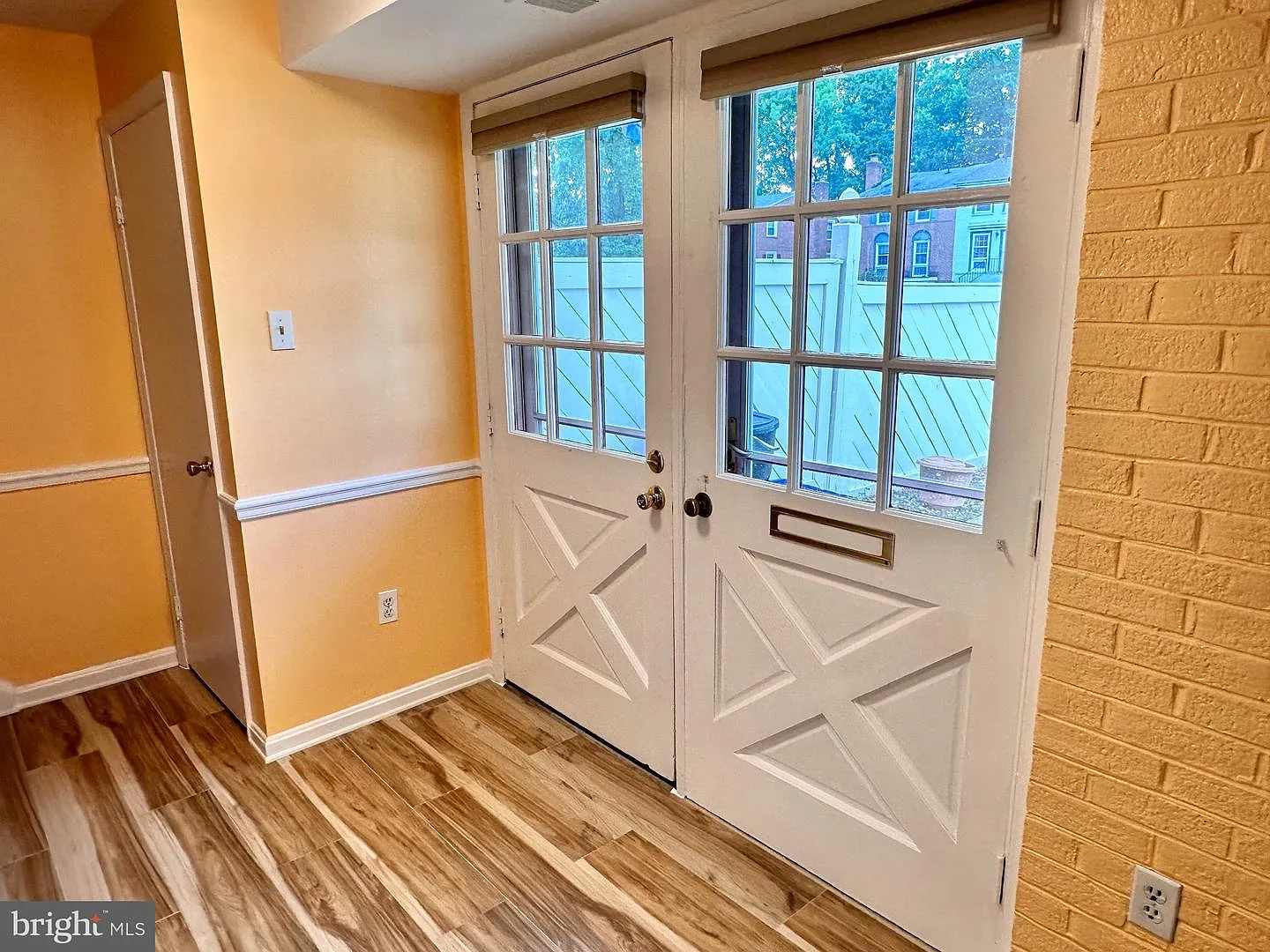 4 bed, 2.5 bath, 2112 sqft, $3,000 — Photo 2