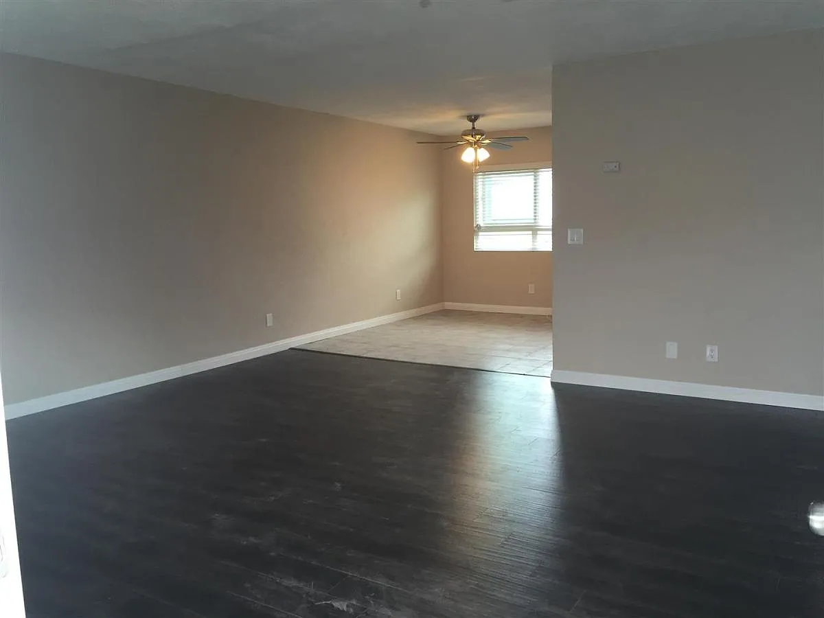 3 bed, 1400 sqft, $3,800 — Photo 4