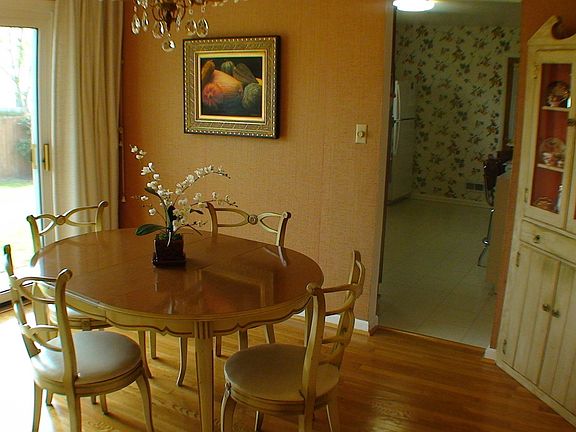 5th image of 736 Sunnywood Rd