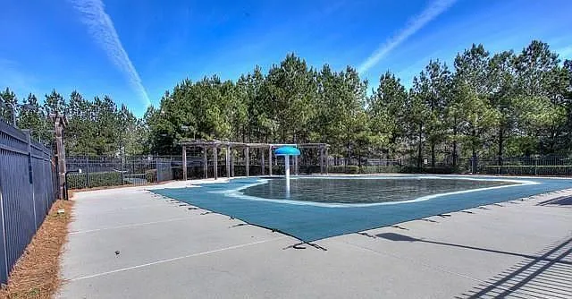 1624 Longmont Dr — Photo 16