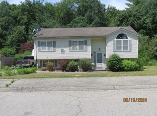 262 Acropolis Rd, Lowell, MA 01854