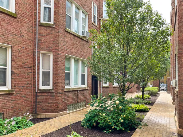 2641-2647 N Laramie Ave