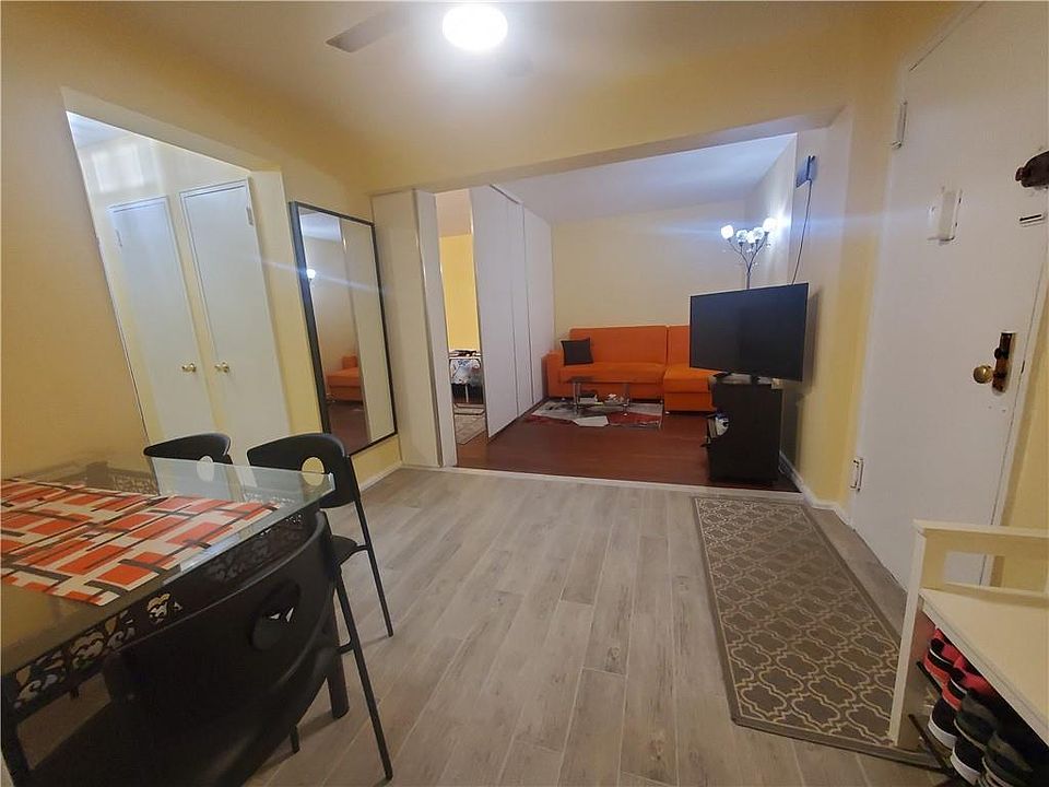 1st image of 2569 W 2nd St APT 1G