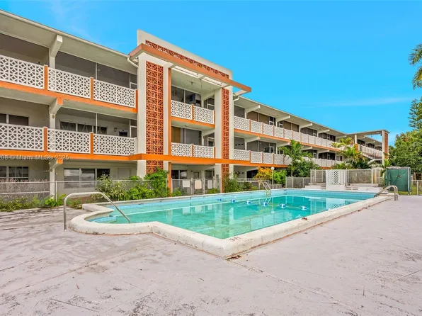 1450 NE 170th St APT 211, North Miami Beach, FL 33162