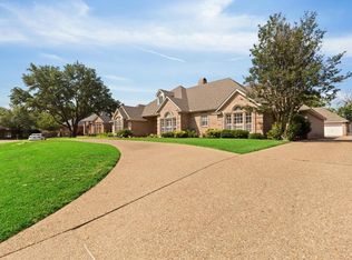 608 Stoneridge Ct, Cleburne, TX 76033