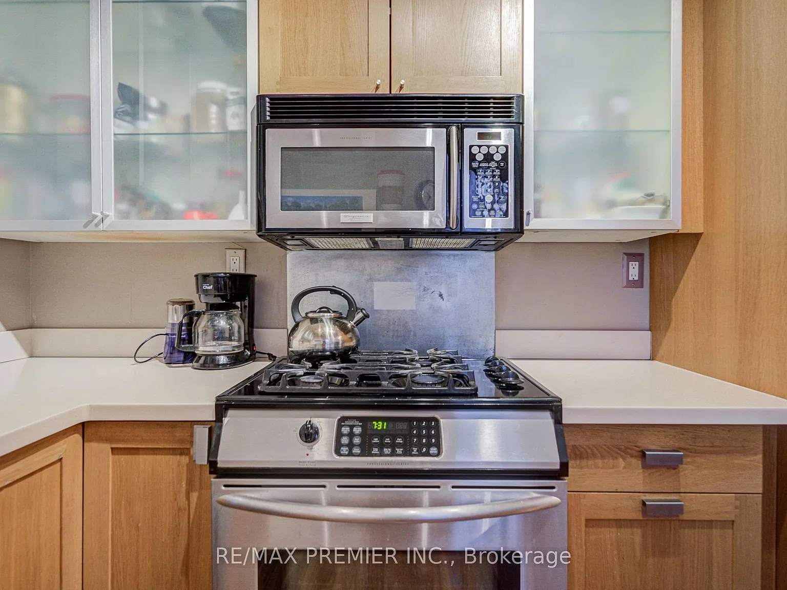 3 bed, $3,595 — Photo 2