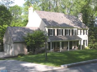 425 Round Hill Rd, Wayne, PA 19087