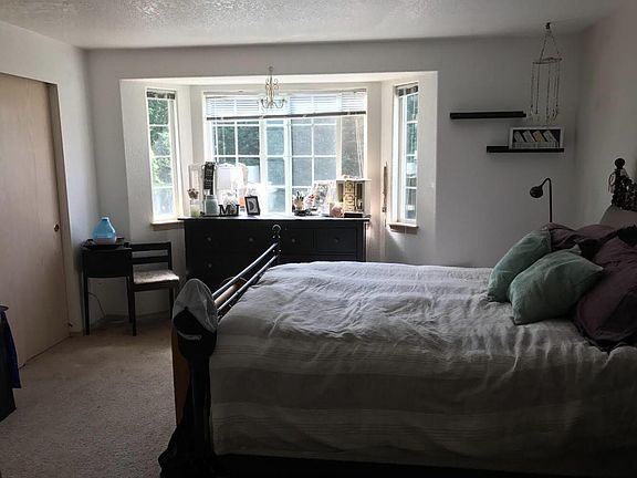 5th image of 15907 E Shore Dr