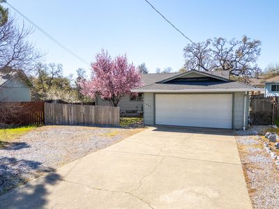 1085 Riviera Dr, Redding, CA, 96001